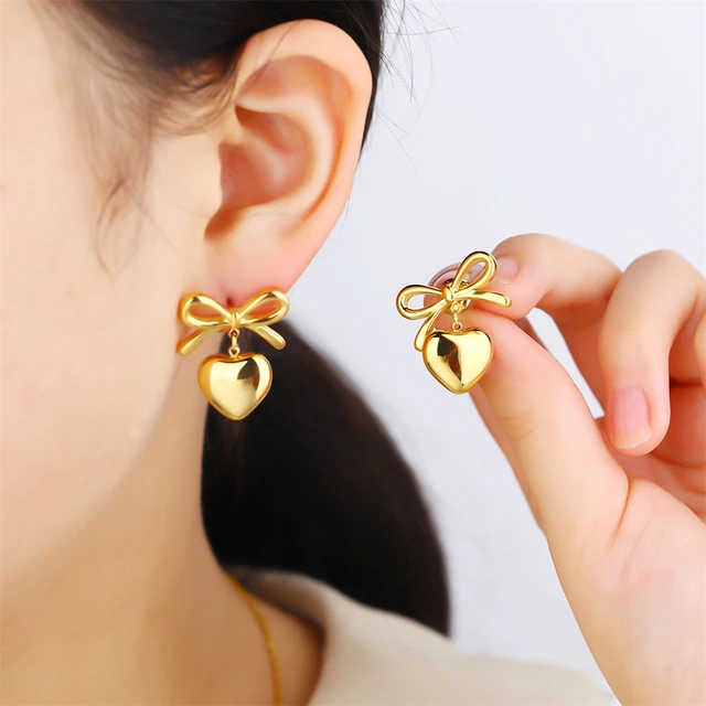 HEART & BOW EARRING