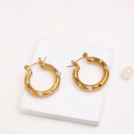 Load image into Gallery viewer, Aurum Pearl Earrings
