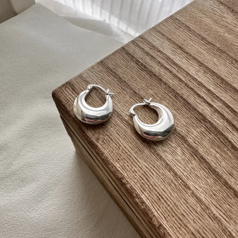 Chic Silver Lock Hoops