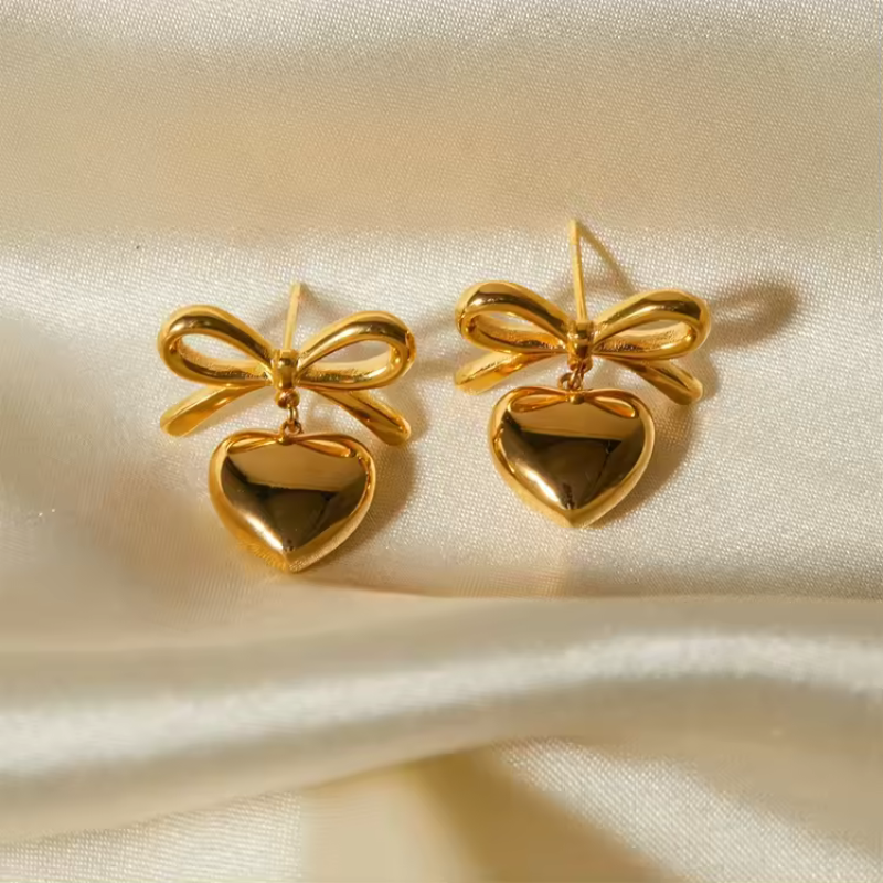 HEART & BOW EARRING